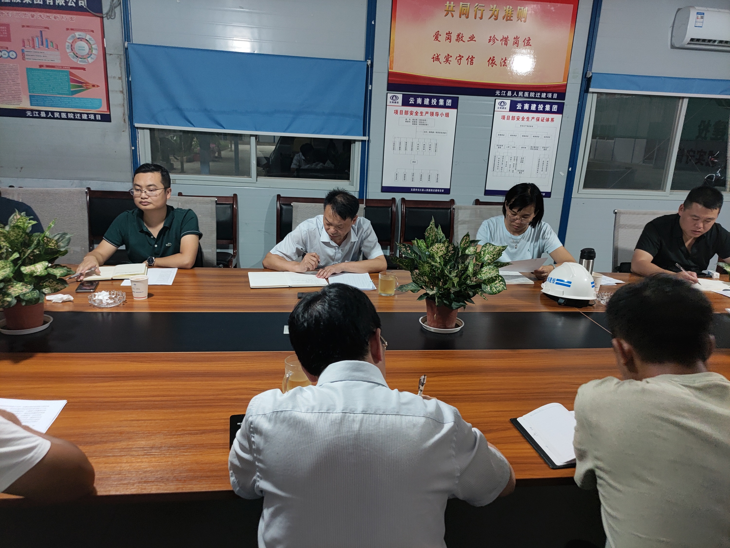 【我為群眾辦實事】陳定華國慶期間帶班到玉溪元江片區(qū)進(jìn)行綜合檢查