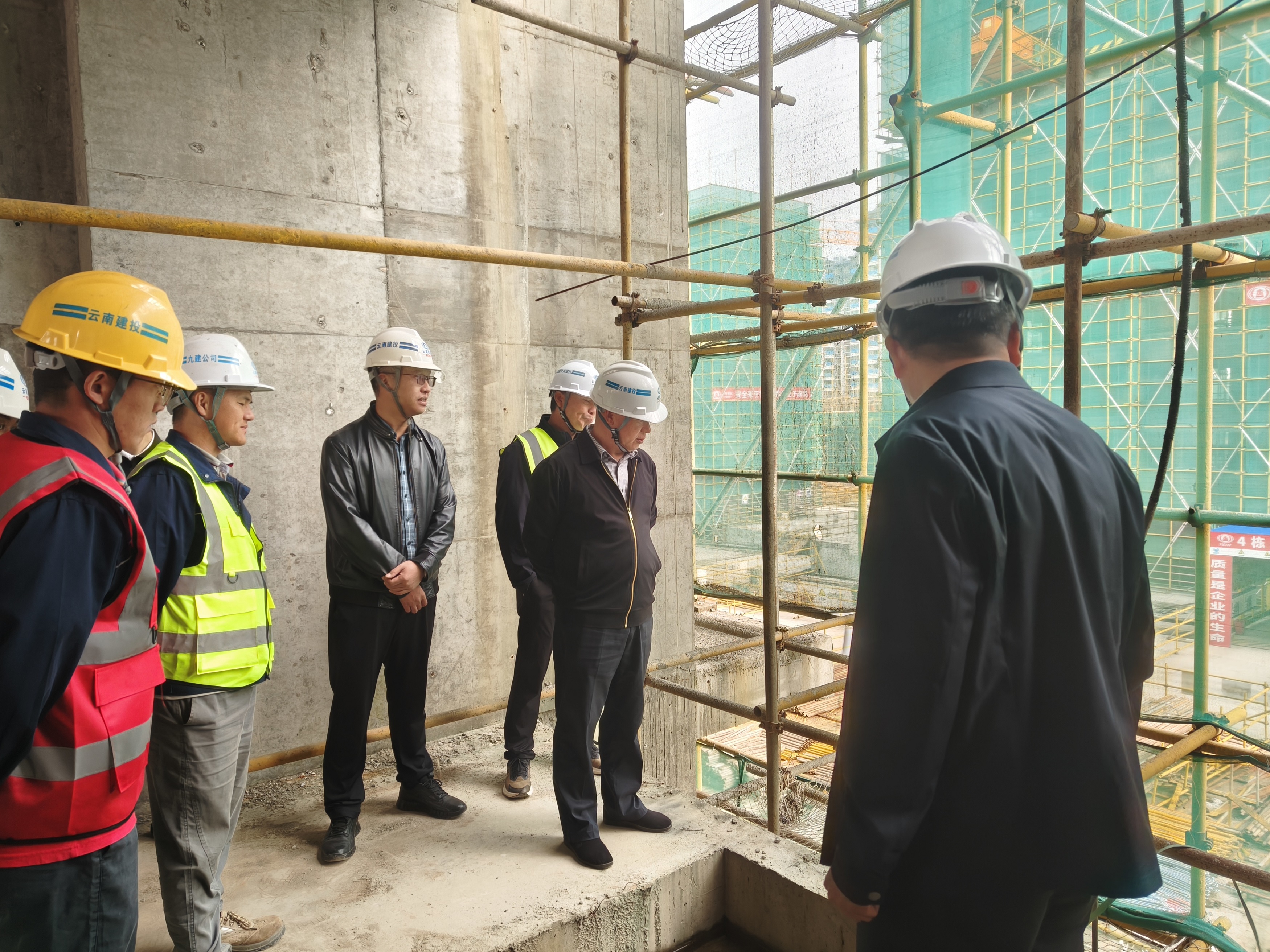 聚焦安全標(biāo)桿！臨滄市住建領(lǐng)域安全生產(chǎn)標(biāo)準(zhǔn)化觀摩活動(dòng)在鎮(zhèn)康保障性住房項(xiàng)目舉行